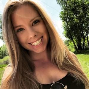 Meet your Posher, Briana